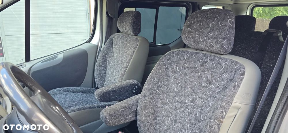Opel Vivaro - 9