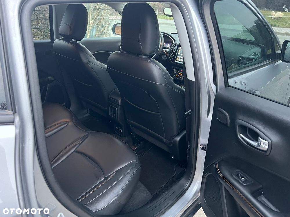 Jeep Compass 2.0 MultiJet Active Drive Automatik Limited - 32