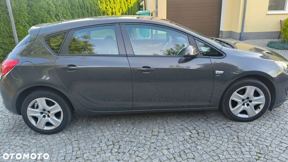 Opel Astra 1.6 ENERGY - 4