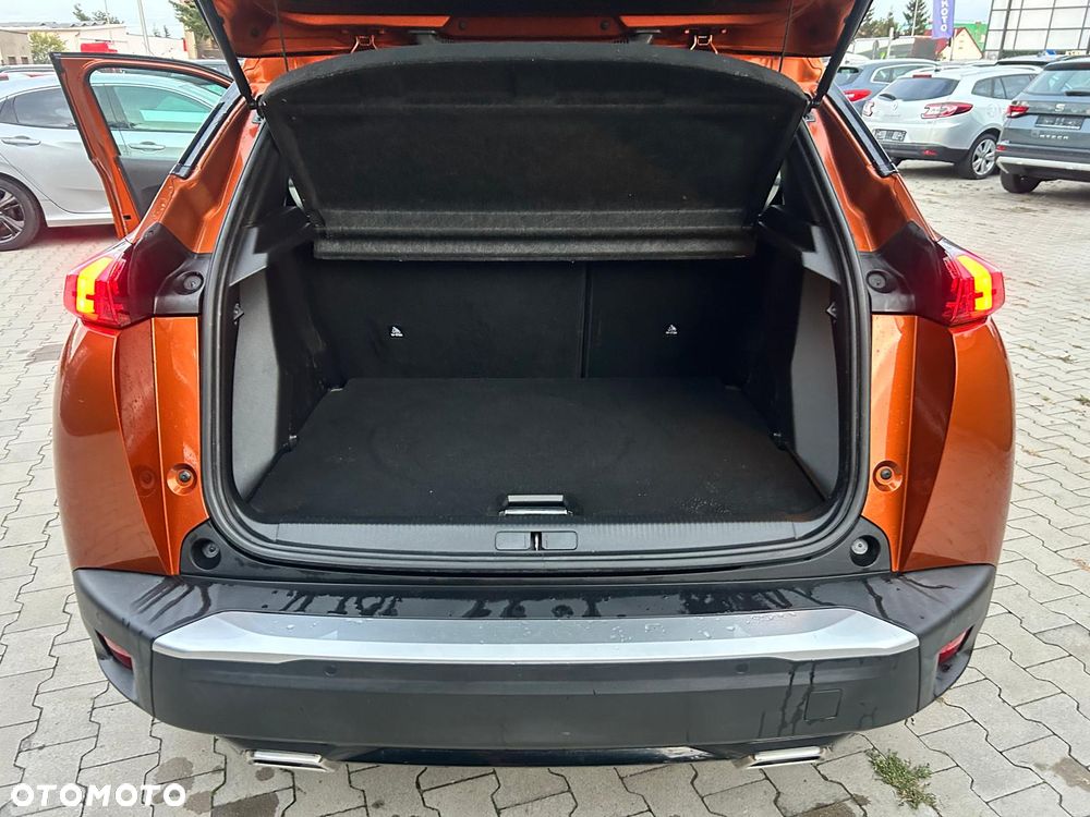 Peugeot 2008 1.2 Pure Tech GPF Active S&S - 23