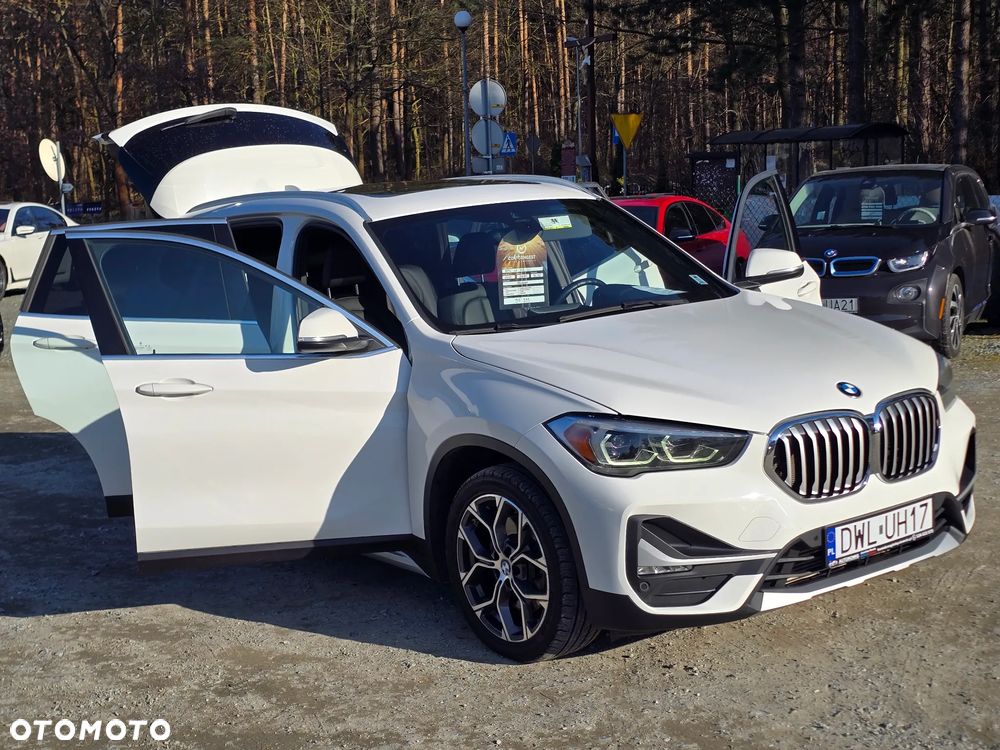 BMW X1 xDrive25i GPF xLine - 33