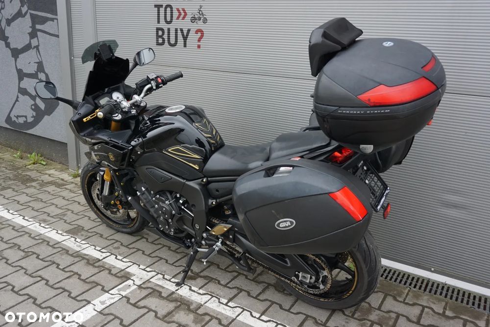 Yamaha FZ8 - 11
