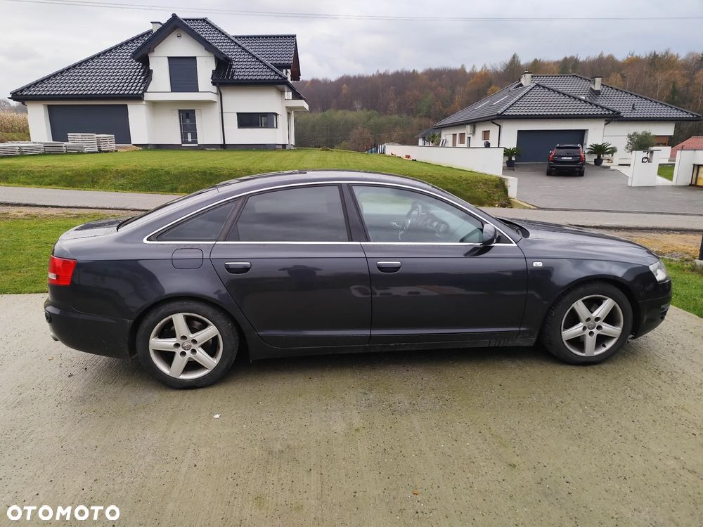 Audi A6 Limousine 2.4 - 3