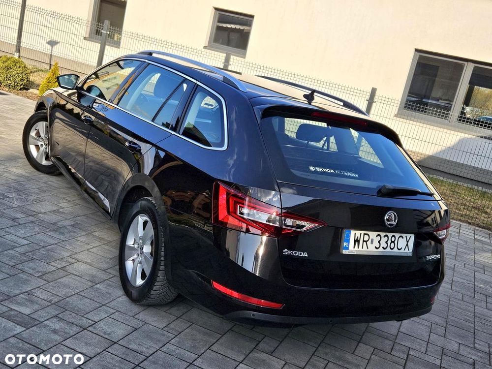 Skoda Superb 2.0 TDI Style - 8