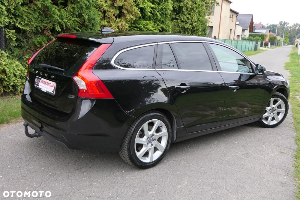 Volvo V60 D2 Drive-E Momentum - 10