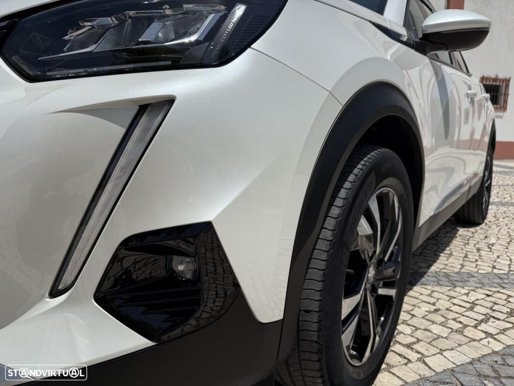 Peugeot 2008 1.2 PureTech Allure Pack - 8