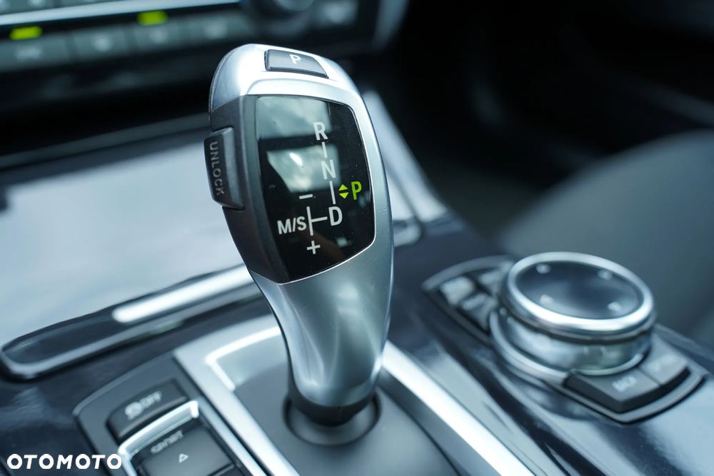 BMW Seria 5 520d Touring Sport Line - 37