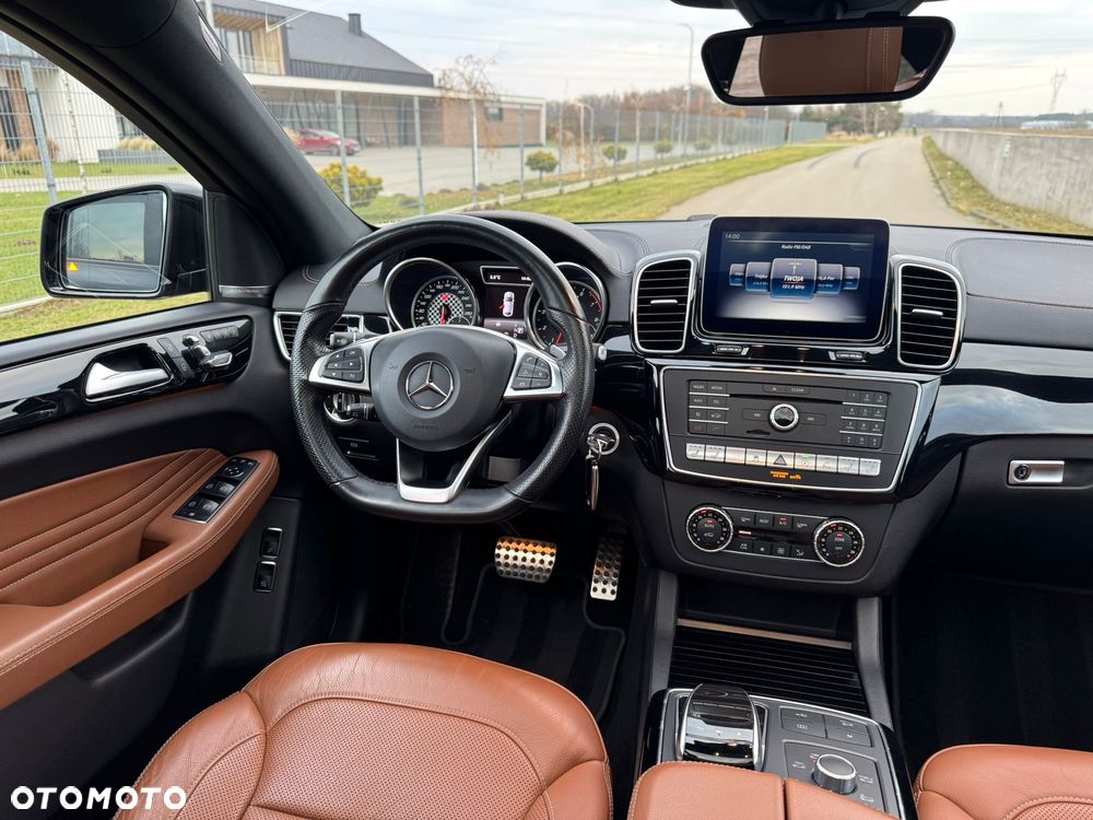 Mercedes-Benz GLE - 18