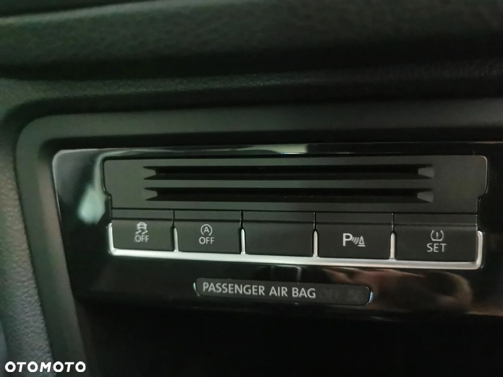 Volkswagen Sharan - 22