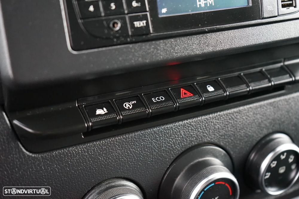 Renault RENAULT MASTER III VAN 2.3 DCI 165 PLATAFORMA ELEVATORIA - 26