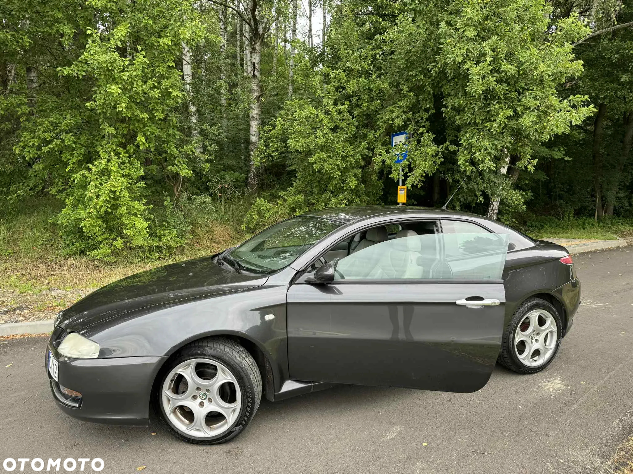 Alfa Romeo GT 1.9JTD 16V Distinctive - 3
