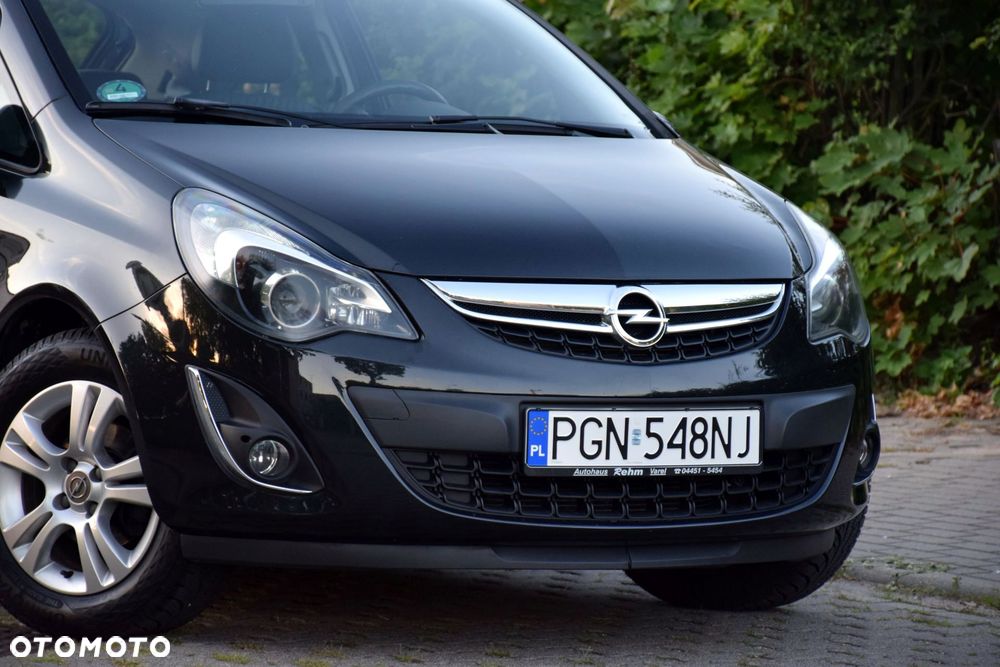 Opel Corsa 1.4 16V Cosmo - 1