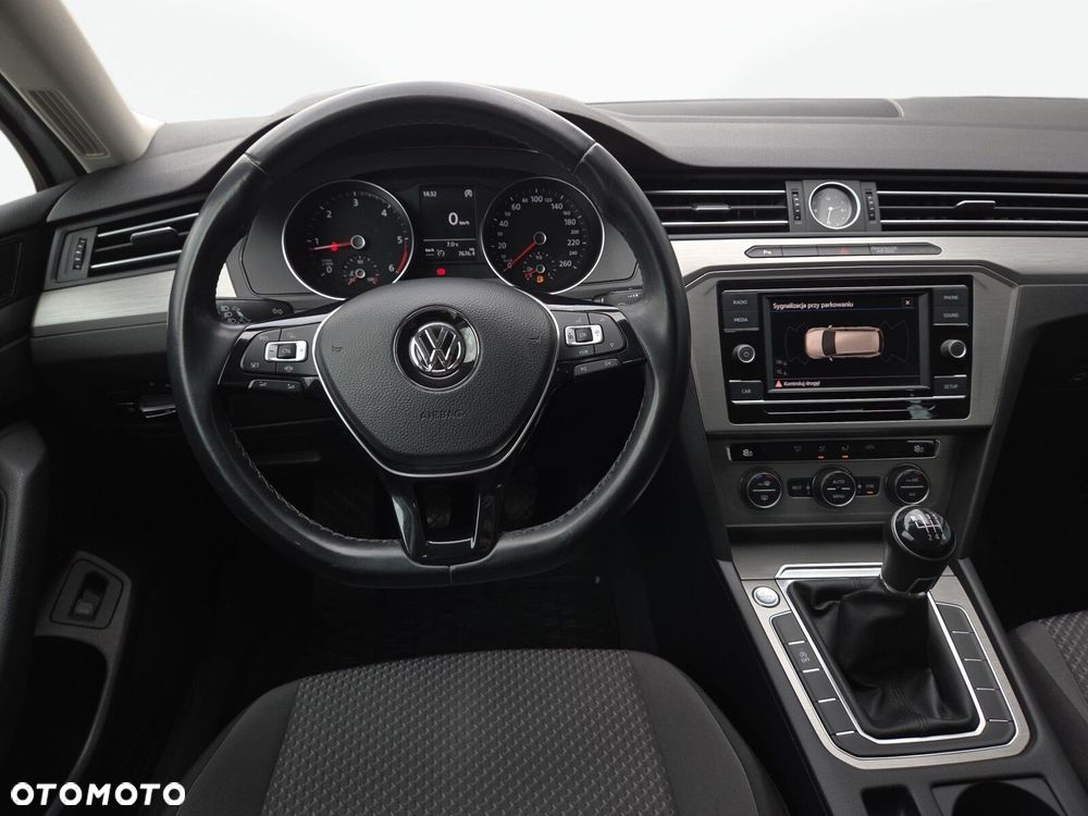 Volkswagen Passat Variant - 9
