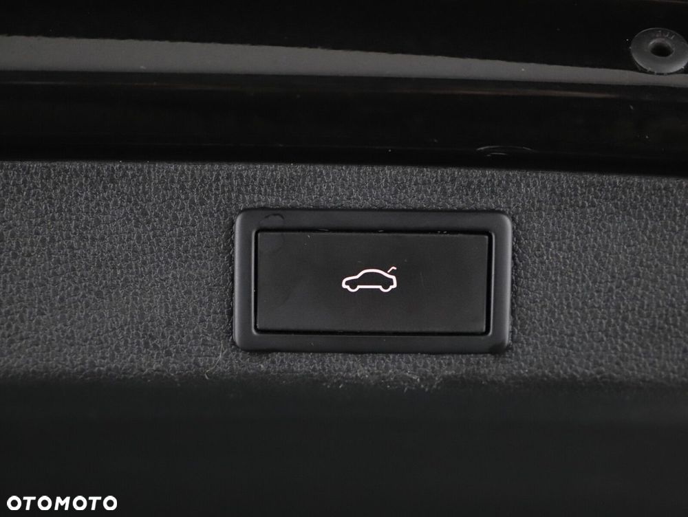 Skoda Superb 2.0 TDI SCR 4x4 Scout DSG - 14