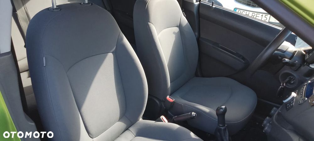 Chevrolet Spark 1.0 LT - 18