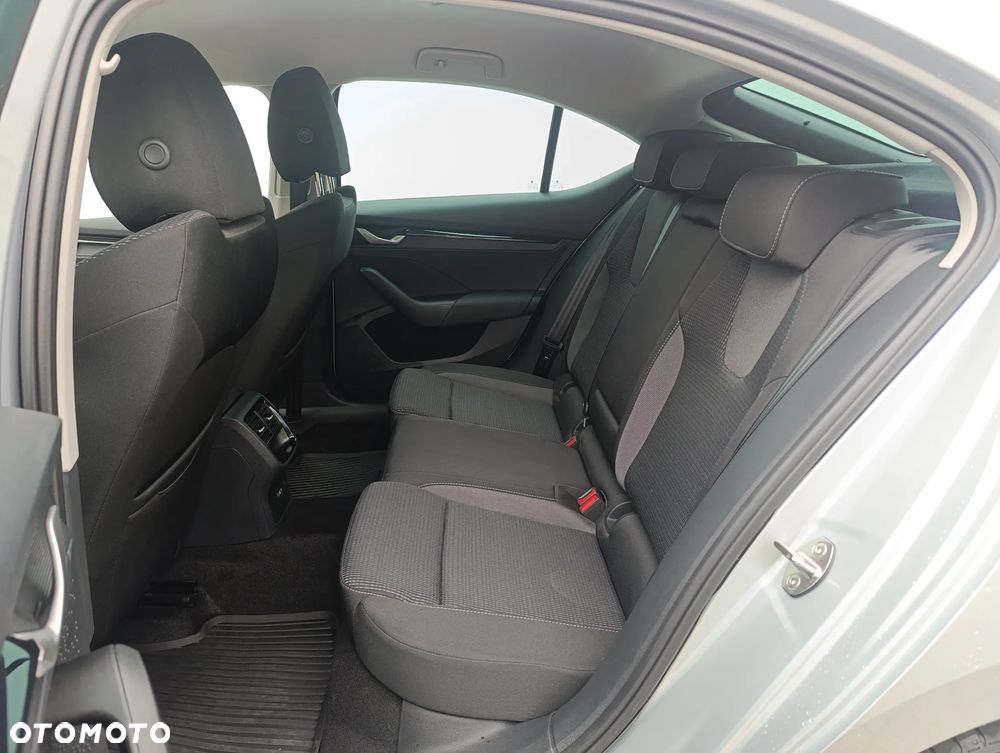 Skoda Octavia 1.5 TSI Selection - 16