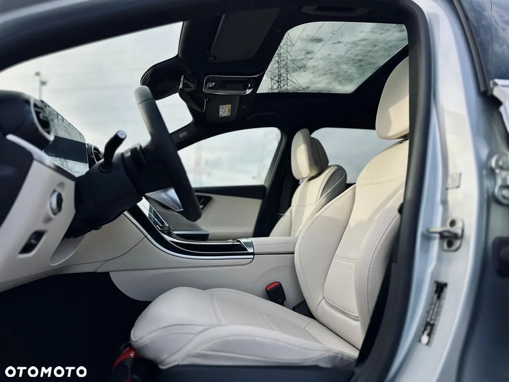 Mercedes-Benz Klasa C 300 de PHEV 4-Matic Avantgarde - 27