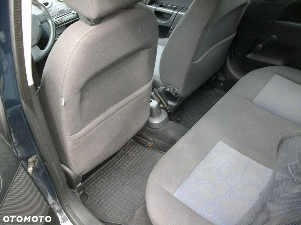 Ford Fiesta - 7