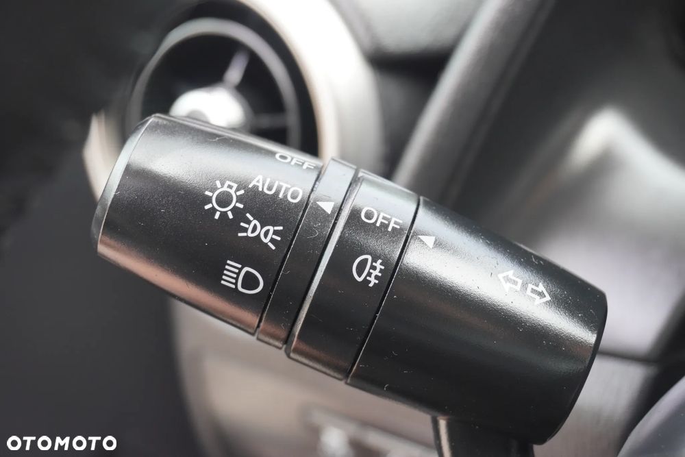 Mazda 2 SKYACTIV-G 90 Exclusive-Line - 32