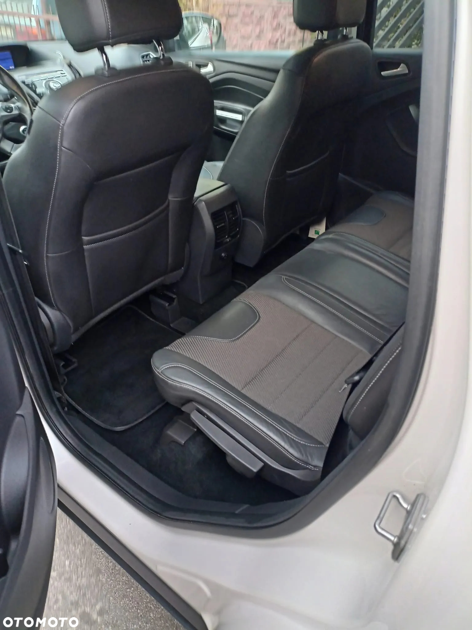Ford Kuga - 26