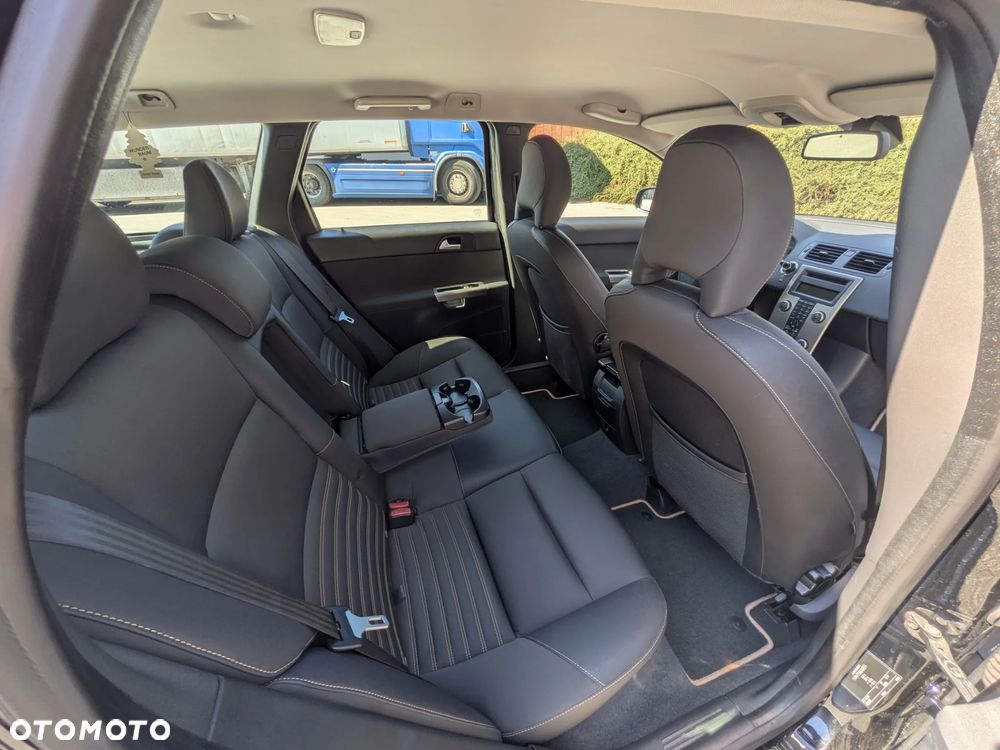 Volvo V50 D5 DPF Momentum - 18