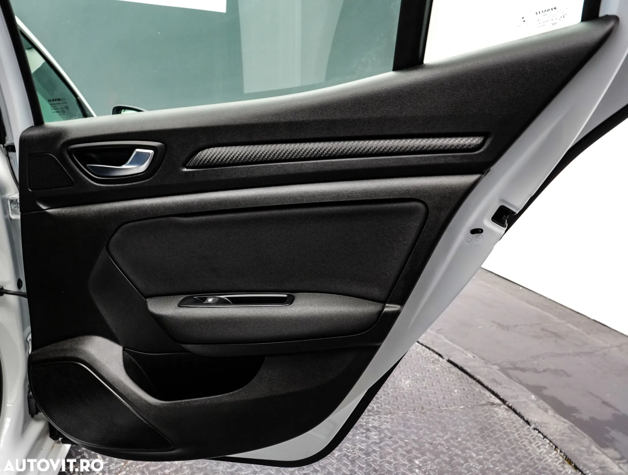 Renault Megane Blue dCi 116 Zen - 24