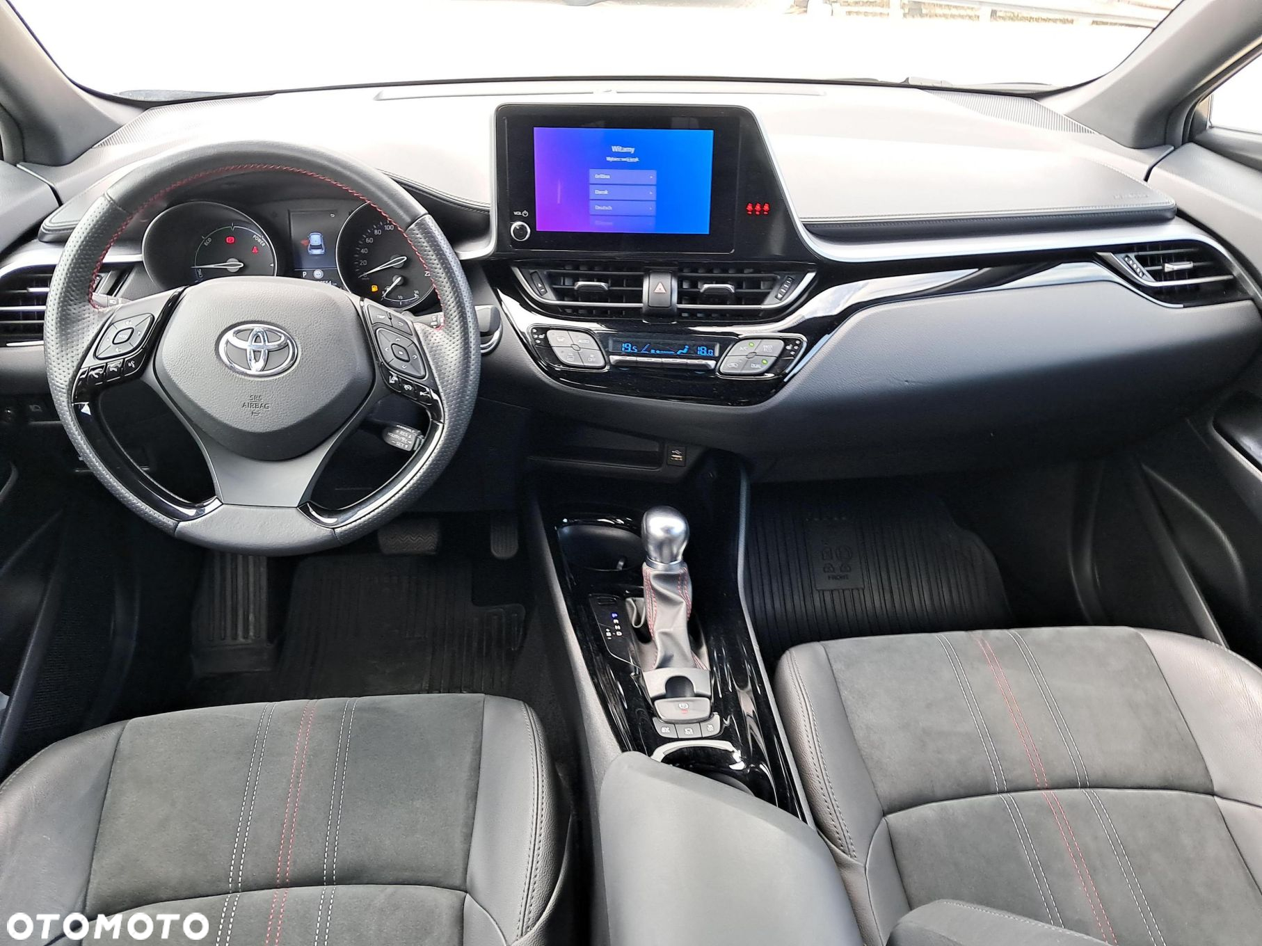 Toyota C-HR - 11