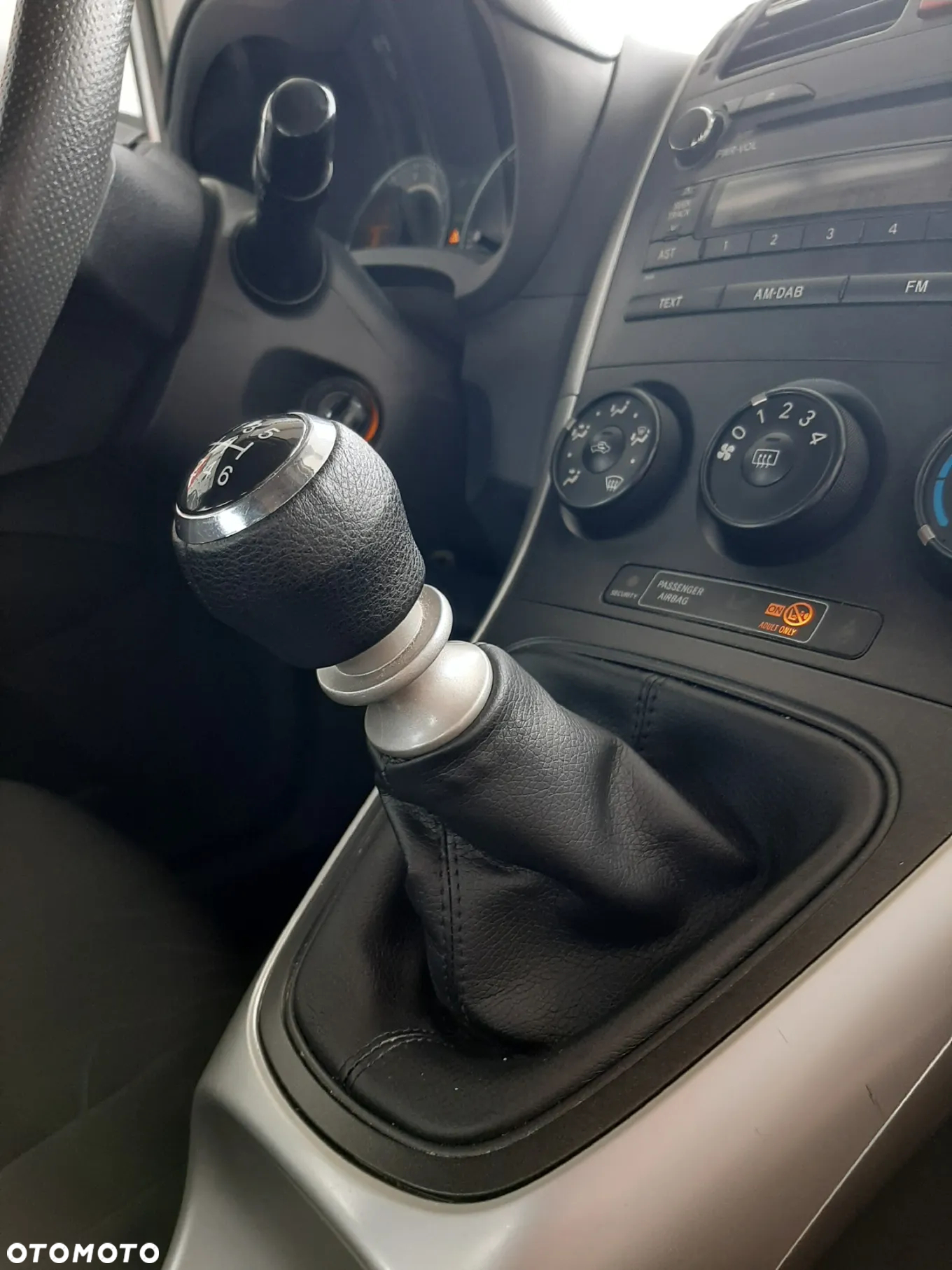 Toyota Auris - 15