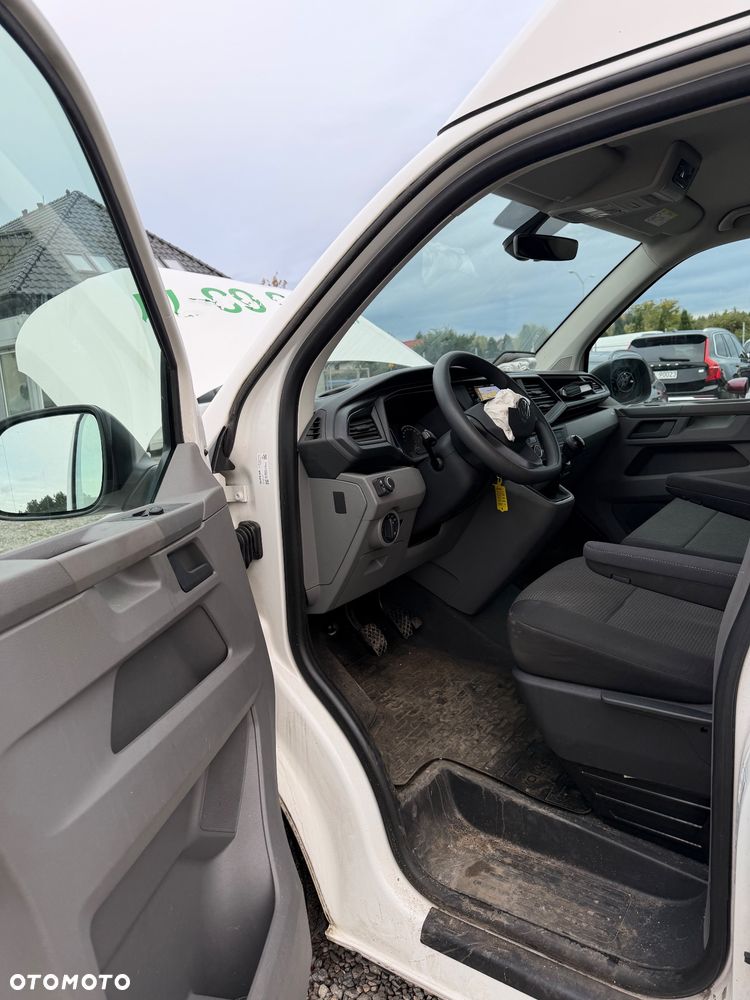 Volkswagen Transporter - 18