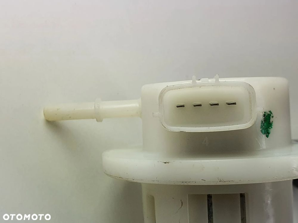 SUZUKI GSX-S 125 POMPA PALIWA PALIWOWA - 4