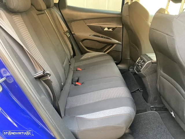 Peugeot 3008 1.5 BlueHDi Active - 32