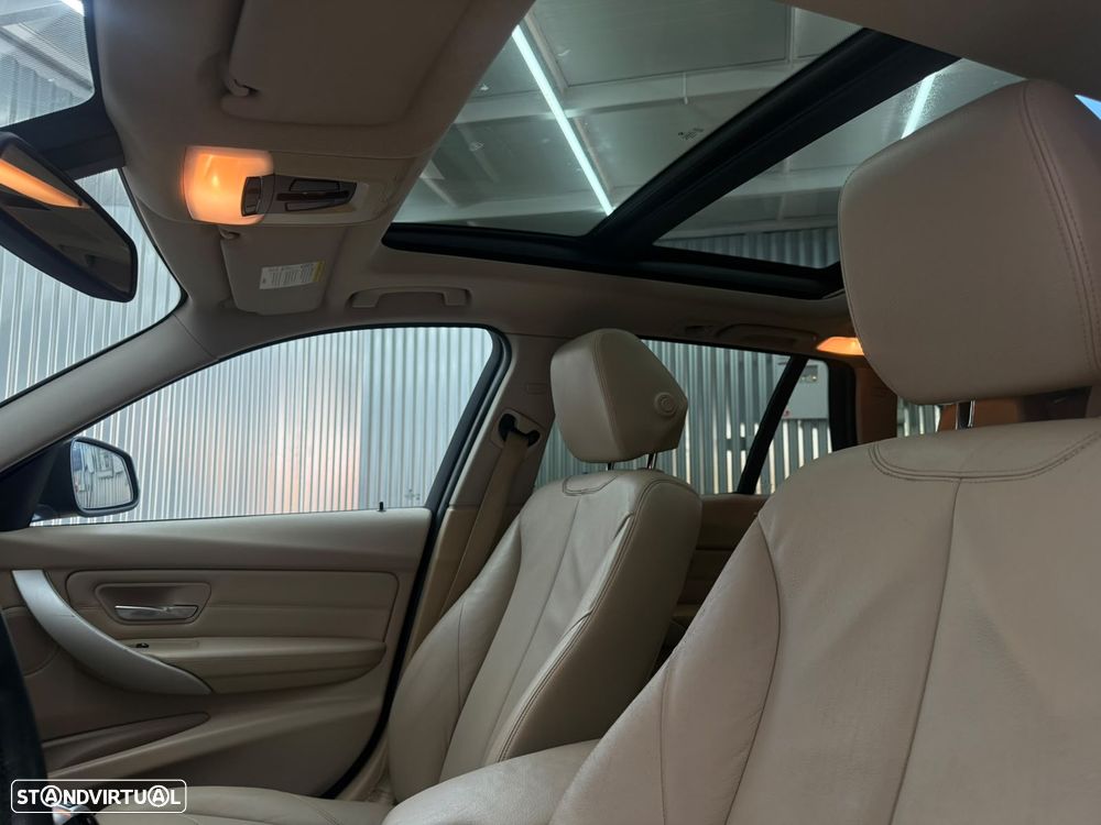 BMW 320 d Auto Line Luxury - 15