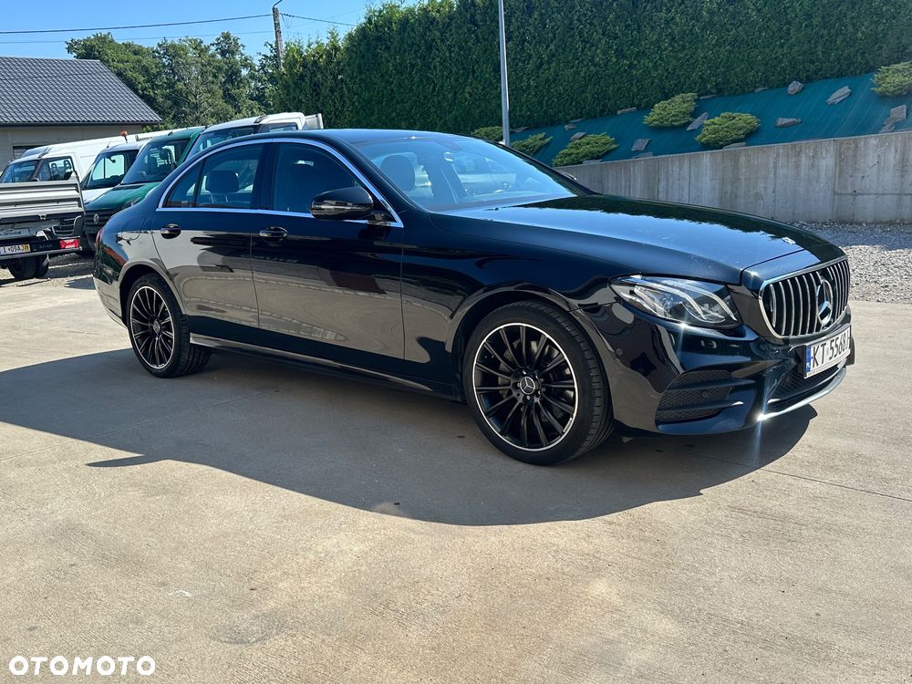 Mercedes-Benz Klasa E 220 d 4-Matic 9G-TRONIC - 2