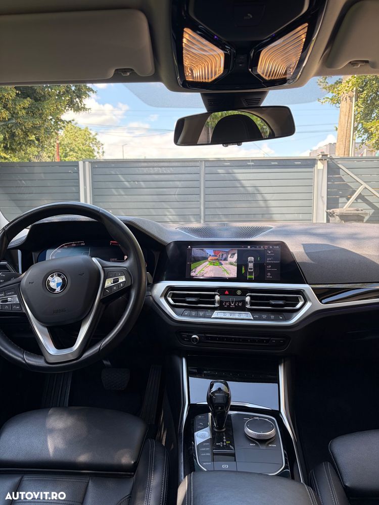 BMW Seria 3 320i AT - 16