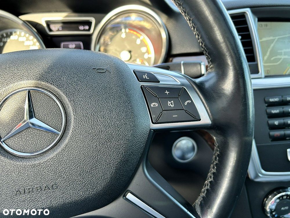 Mercedes-Benz ML - 17