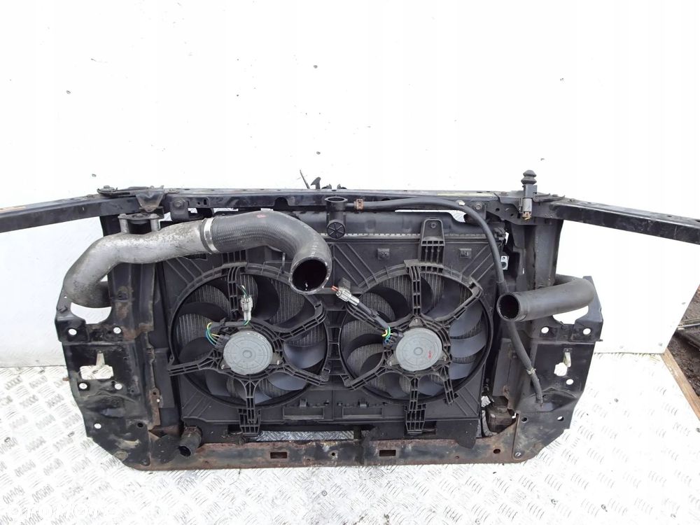 pas przedni chłodnice kpl. nissan x-trail t31 2.0 dci - 4