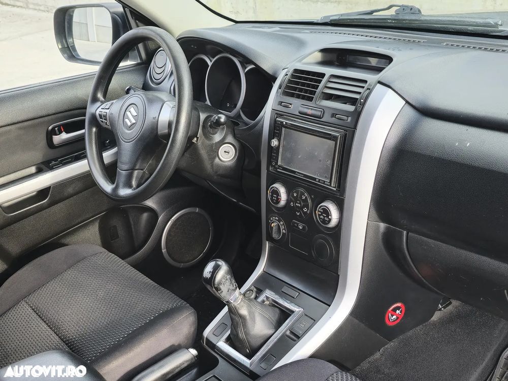 Suzuki Grand Vitara - 10