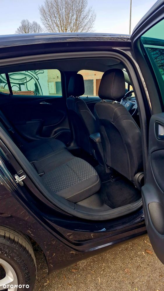 Opel Astra 1.4 Turbo Innovation - 11