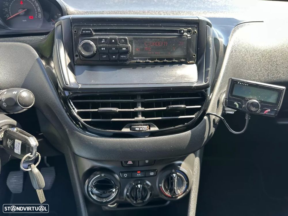 Peugeot 208 hdi active - 24