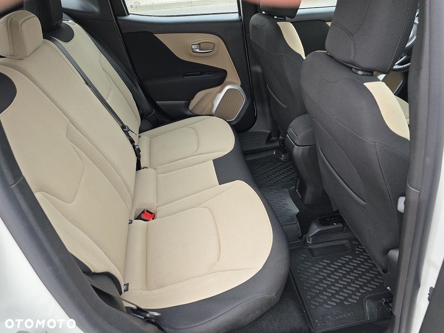 Jeep Renegade 1.6 E-torQ Longitude Adventure Edition - 18