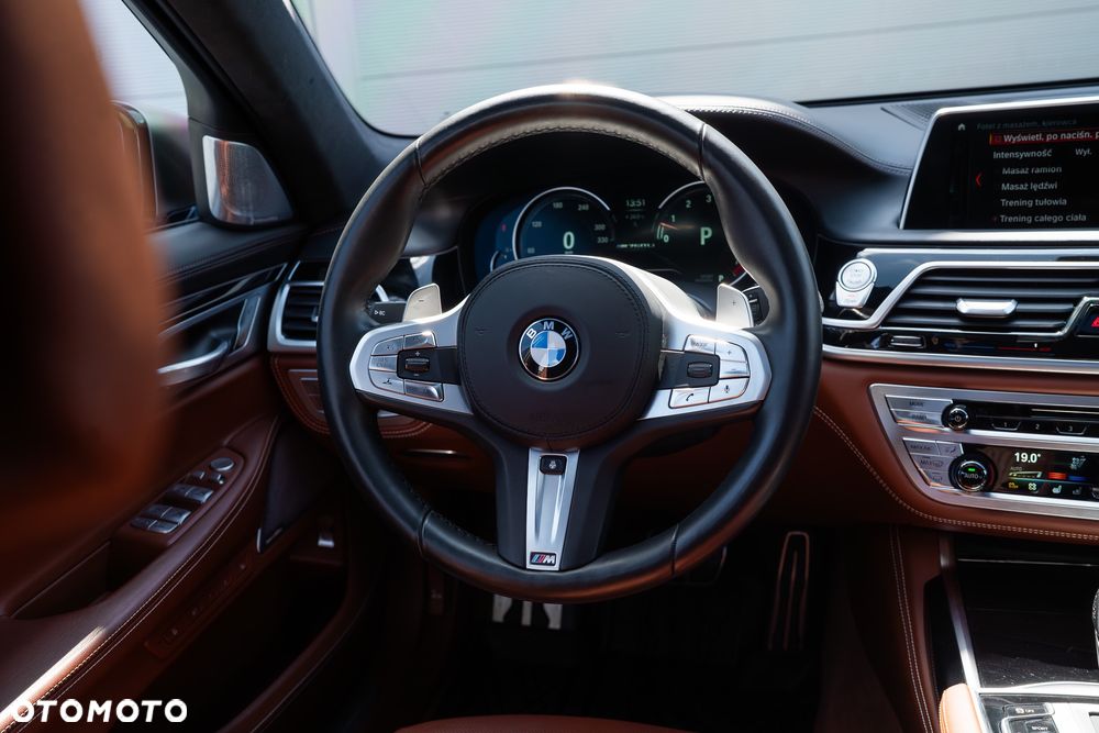 BMW Seria 7 M760Li xDrive - 37