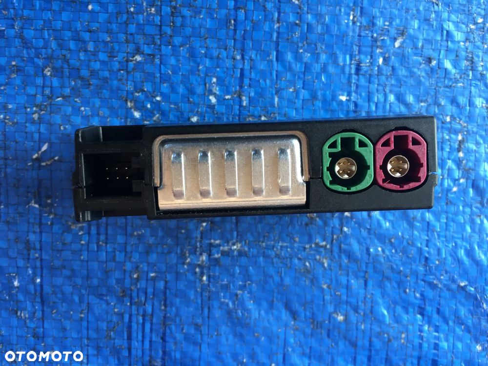 Audi A4 B9 A5 8W Port USB Gniazdo Wejście  8W0035708A - 3