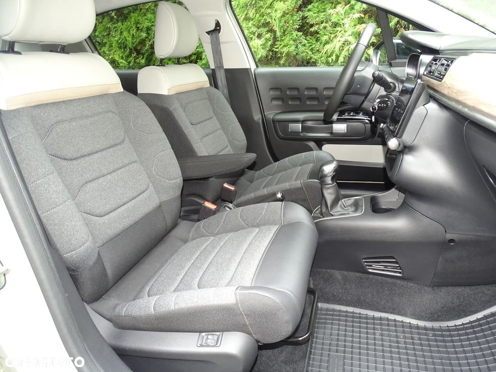 Citroën C3 Pure Tech 83 S&S SHINE - 17