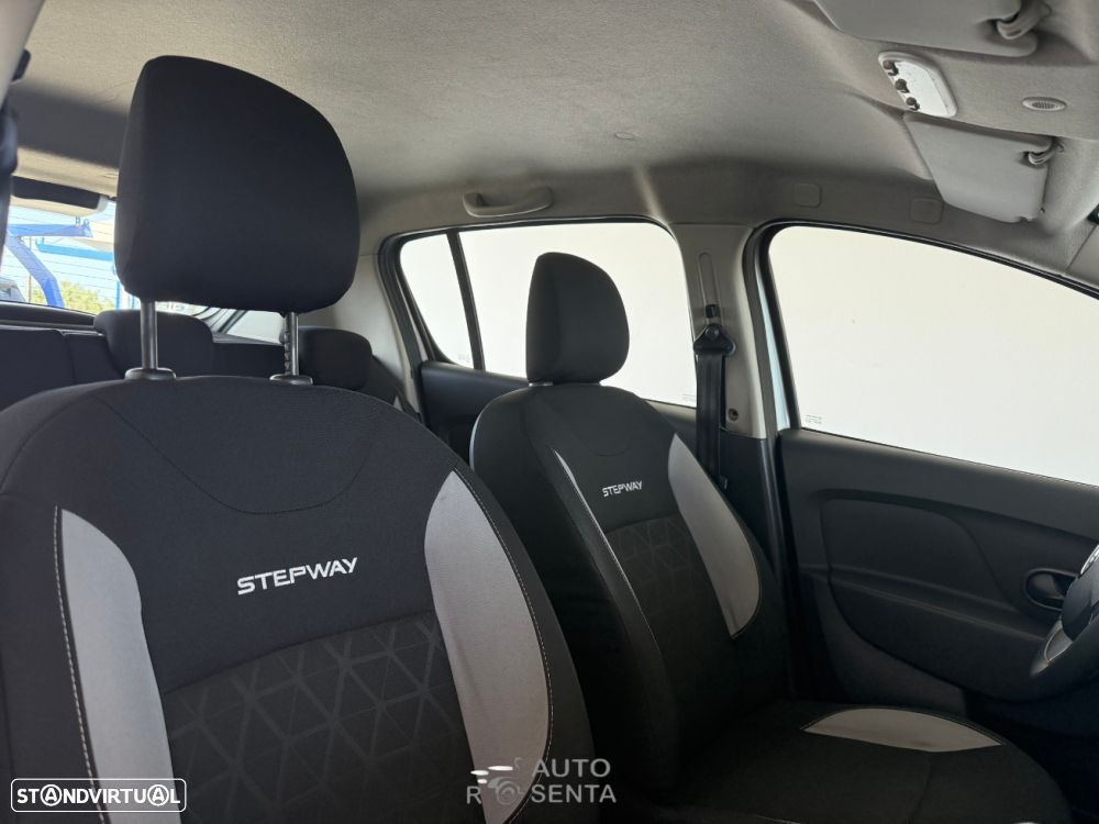 Dacia Sandero 0.9 TCe SL Stepway of Life - 16