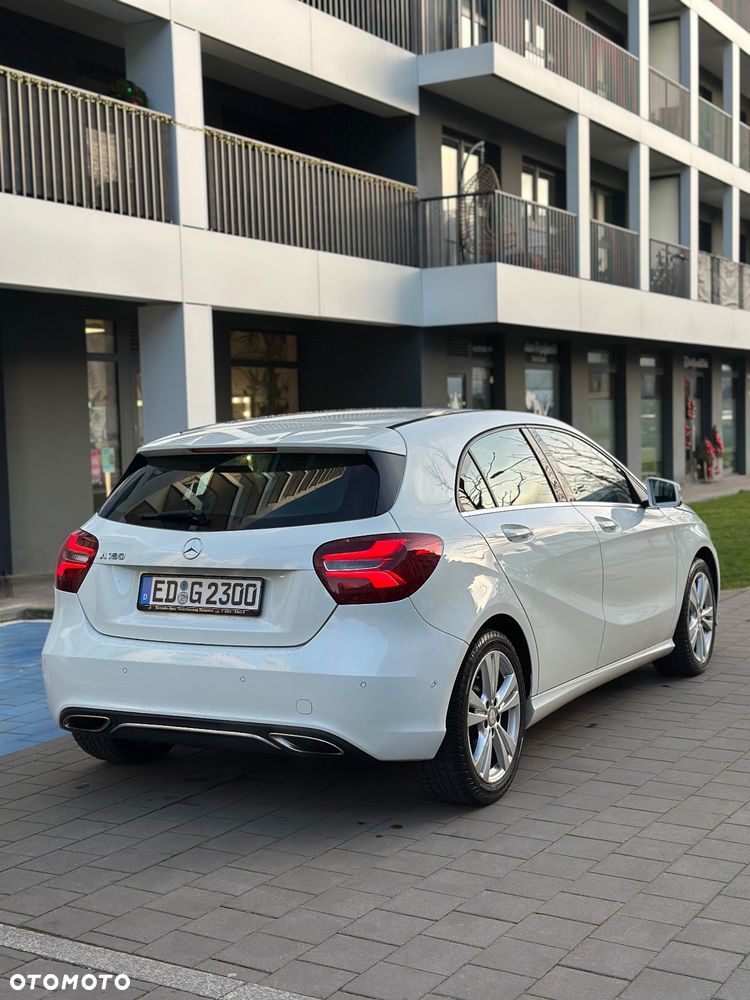 Mercedes-Benz Klasa A 180 7G-DCT SCORE - 4