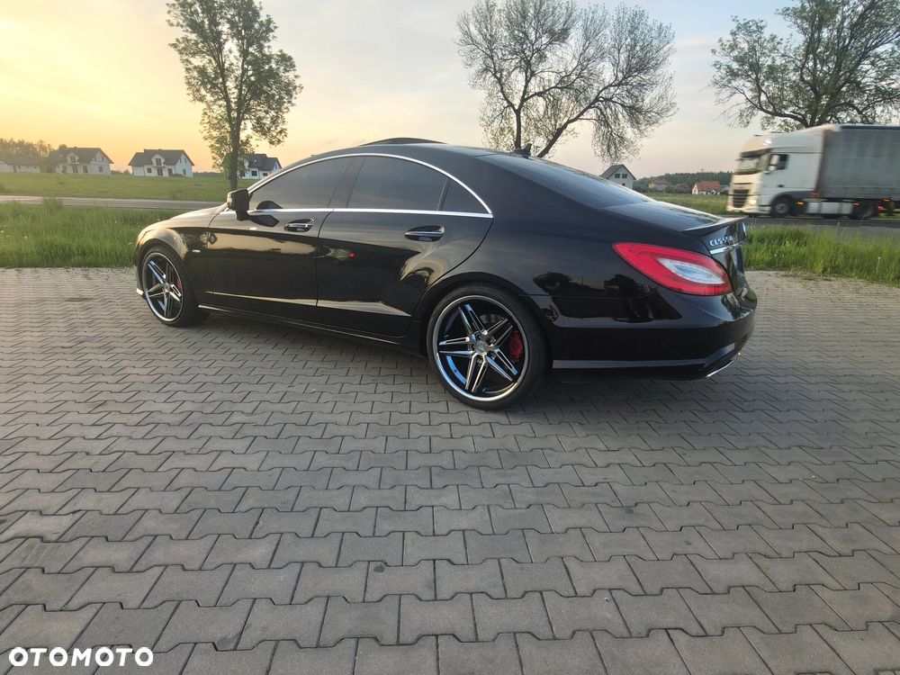 Mercedes-Benz CLS 500 4-Matic BlueEff - 3