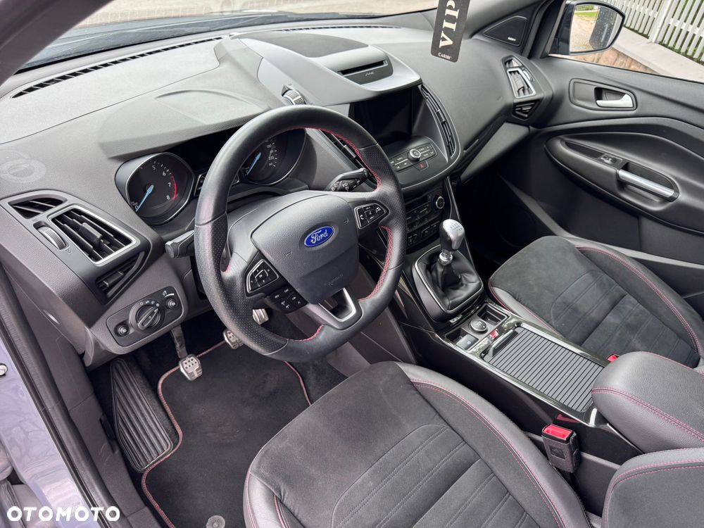 Ford Kuga 1.5 EcoBoost FWD ST-Line X - 16