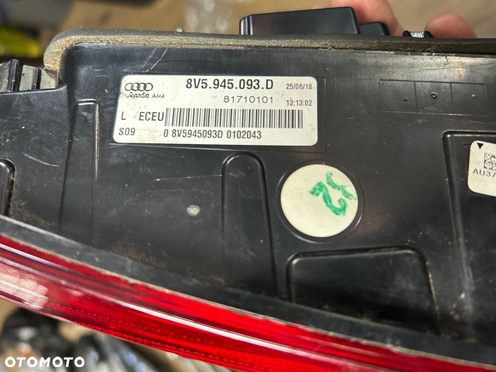 AUDI A3 SEDAN LIFT 2016-2020 8V5945093D LED LAMPA LEWA TYŁ ORG - 2