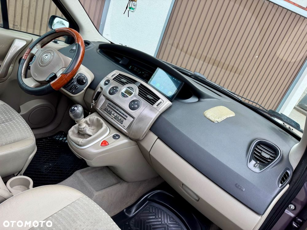 Renault Scenic - 10