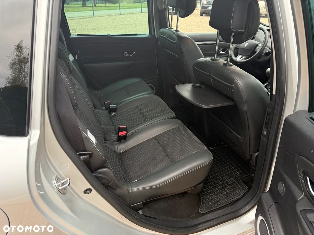 Renault Scenic 1.6 16V 110 Dynamique - 17